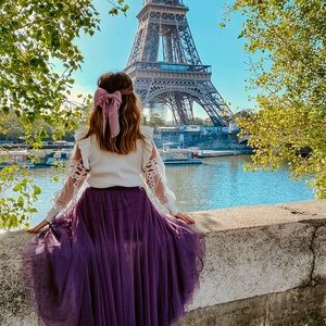 - Mesh fabric finished
- Elastic waist
- Lined
- 100% Polyester